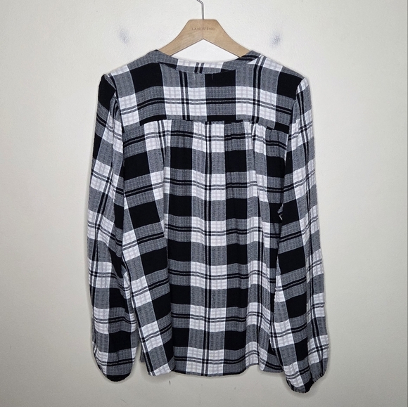 Mason & Belle | Ivory & Black Textured Plaid Button Front Shirt Size XXL - Picture 7 of 7
